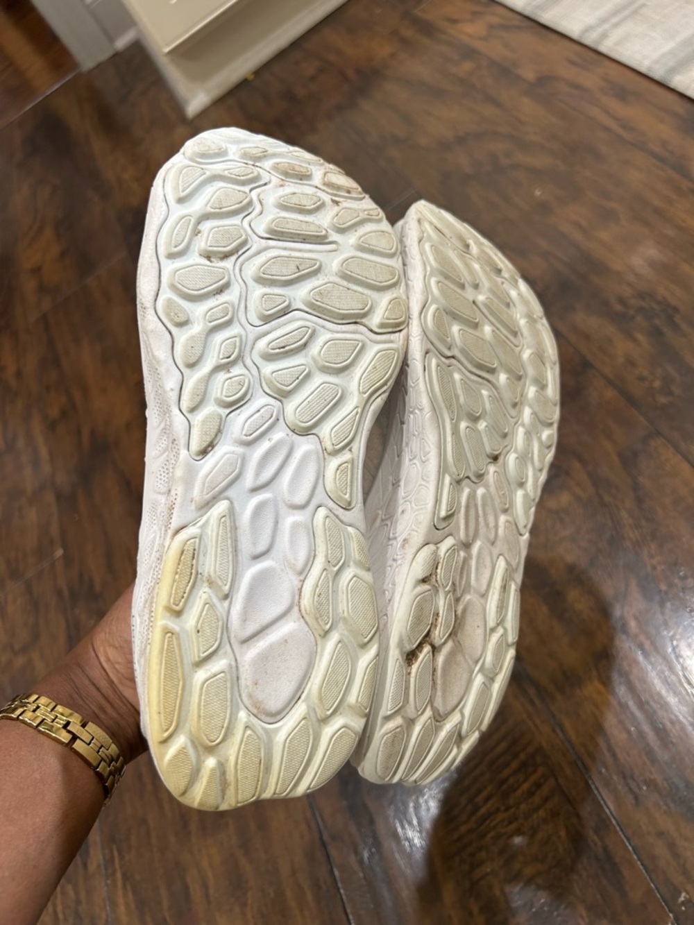 New Balance Women's White Athletic Running Shoes - Picture 5 of 8